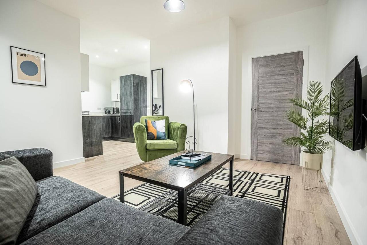 Two Bedroom - Central Peterborough Apartment - Bayard Apartments Exterior photo